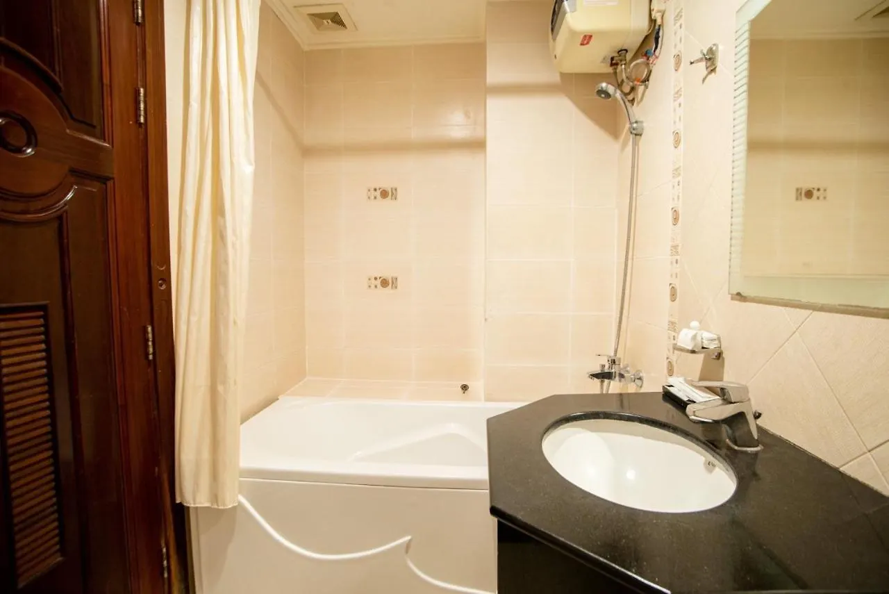 Binh Hung Hotel Ho Chi Minh City 2*,